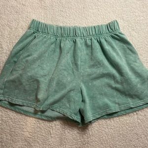 Love vintage shorts! Kids L! Missing drawstrings!
